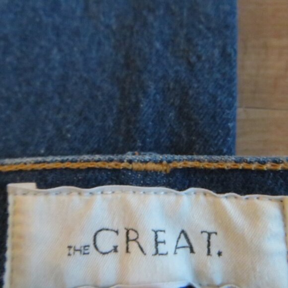 THE GREAT. The Low Rise Nerd Kick Flare Jeans in Trail Wash - Size 26 - Picture 11 of 12